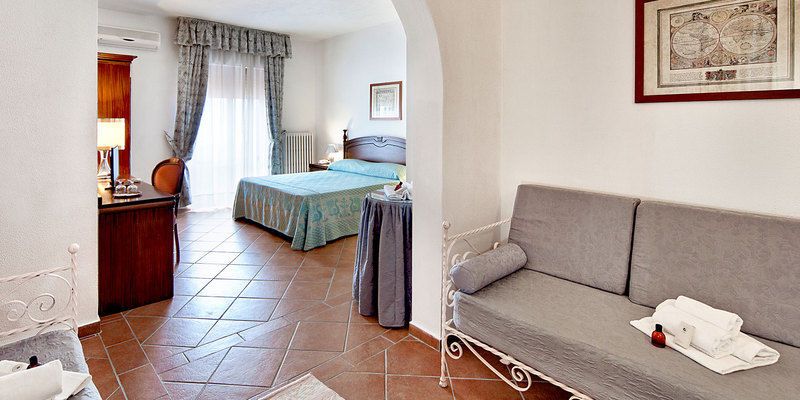 Colonna Palace Hotel Mediterraneo Ольбія Екстер'єр фото